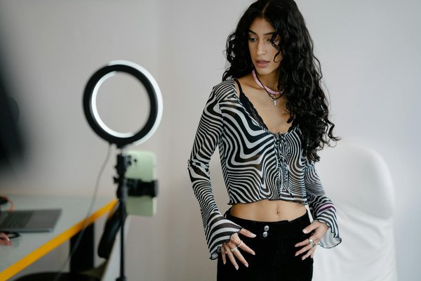 Discover Top Eco-Friendly UK Brands for Luxury Winter Coats: Your Perfect Outerwear Awaits!