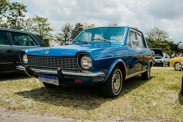 Explore unique victorian-inspired steampunk fashion today